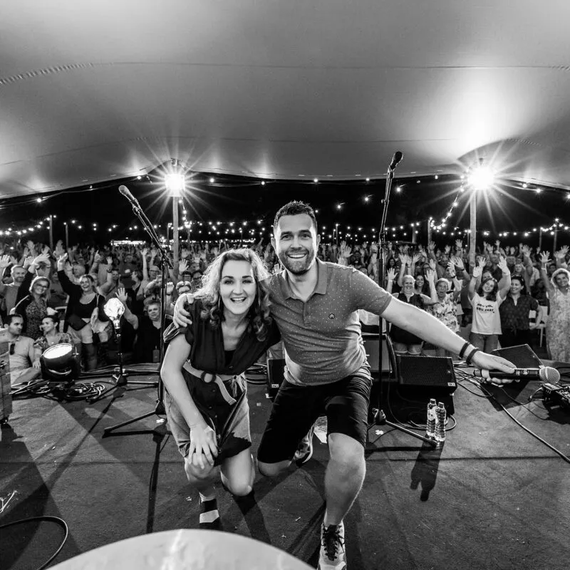 Robin en Brenda, de initiatiefnemers van Kampvuurconcert